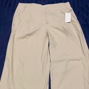 Women’s wide leg pleated khaki pant, Size 16